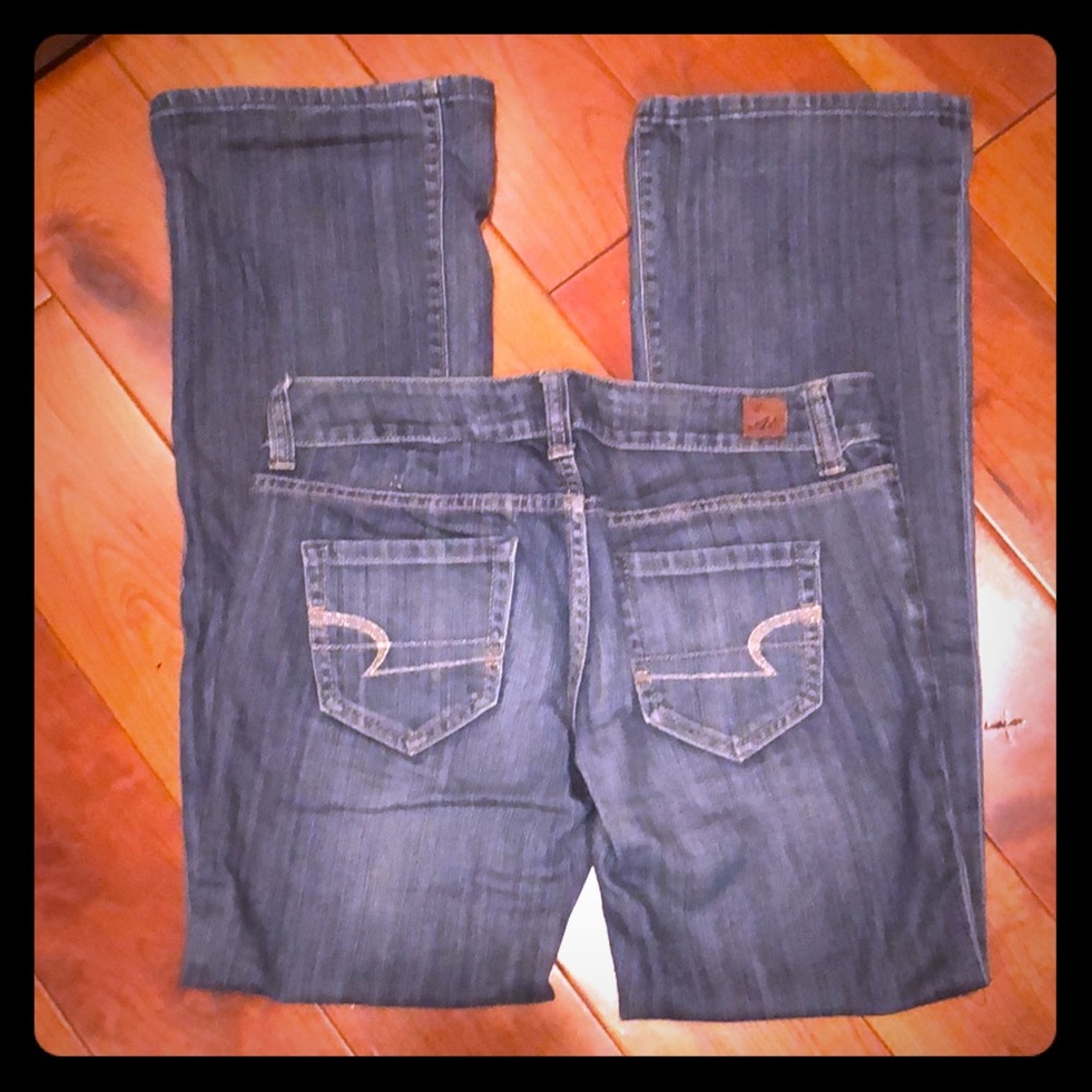 American Eagle Favorite Boyfriend Jeans - Size 4